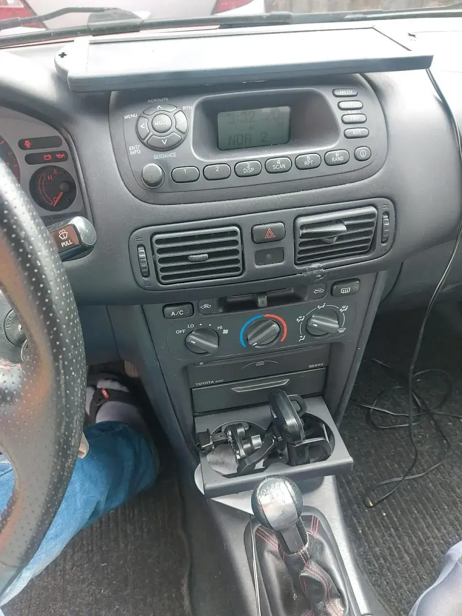 Gebraucht Toyota Corolla 2000 Rot Limousine