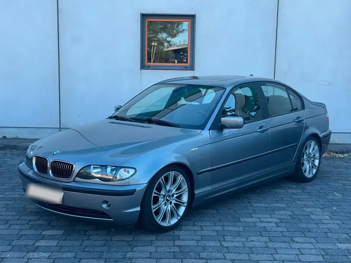 Gebraucht BMW 318 143 PS (105 kW) 2003 Grau Limousine