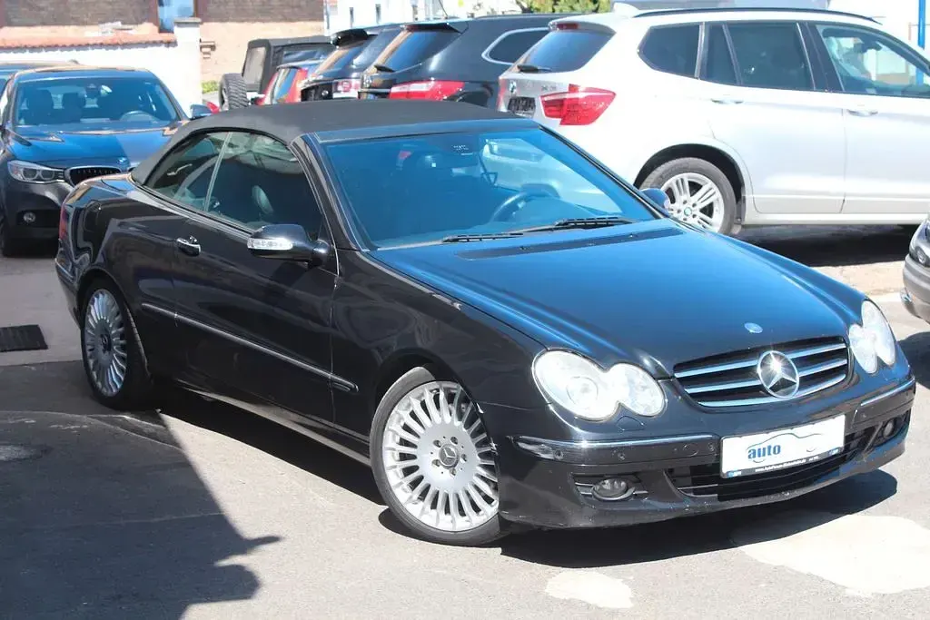 Gebraucht Mercedes CLK280 231 PS (169 kW) 2008 Schwarz Cabrio