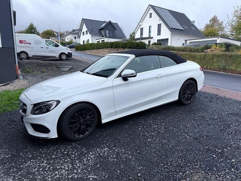Gebraucht Mercedes C220 170 PS (125 kW) 2018 Weiß Cabrio