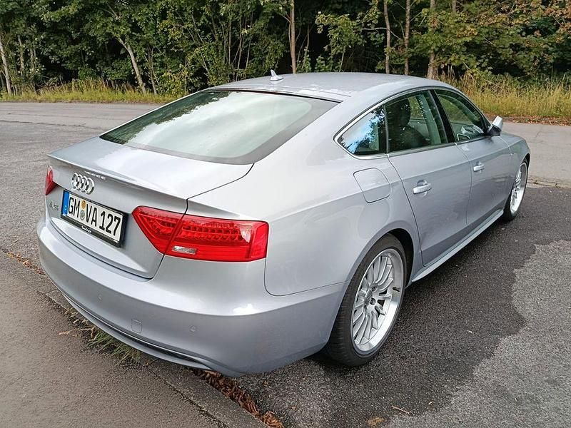 Gebraucht Audi A5 Sportback Ambiente 190 PS (139 kW) 2016 Grau Kleinwagen