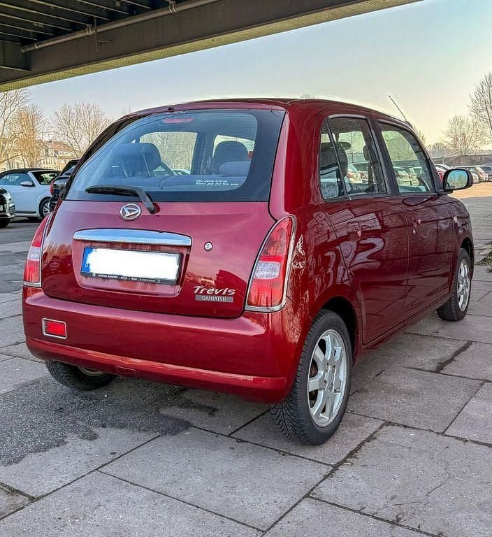 Gebraucht Daihatsu Trevis 58 PS (42 kW) 2007 Rot Kleinwagen