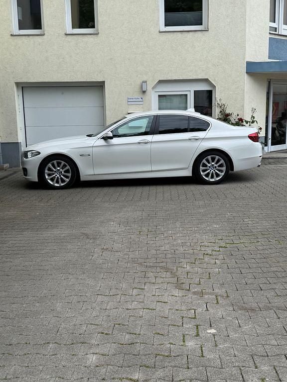 Gebraucht BMW 525 218 PS (160 kW) 2014 Schwarz Limousine