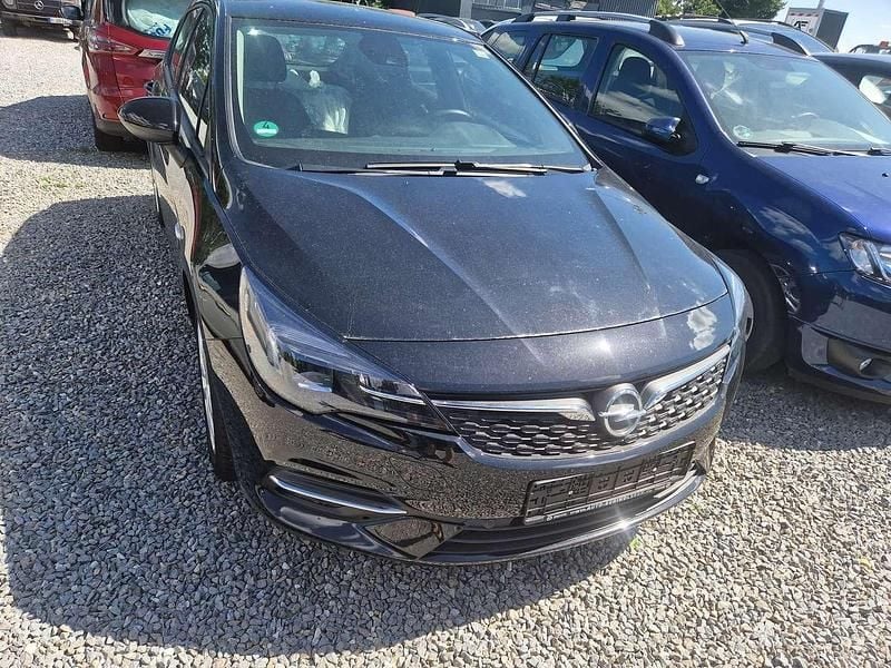 Black meet kettle Gebraucht 2020 Opel Astra Kleinwagen | 10.900 € (Superpreis) - Bild 1/4