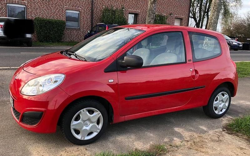 Gebraucht Renault Twingo 58 PS (42 kW) 2010 Rot Kleinwagen