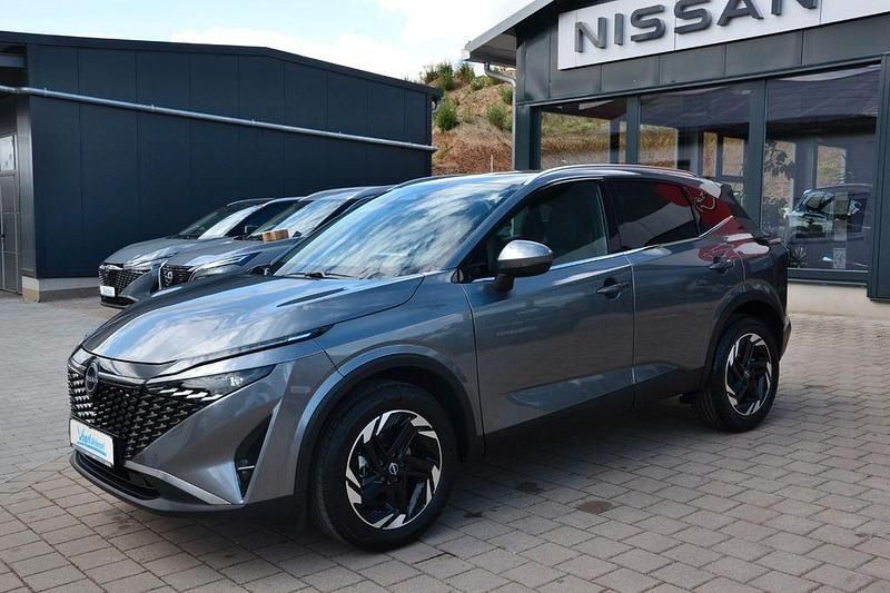 Grau Neu 2025 Nissan Qashqai N-Connecta SUV | 40.480 € - Bild 1/4