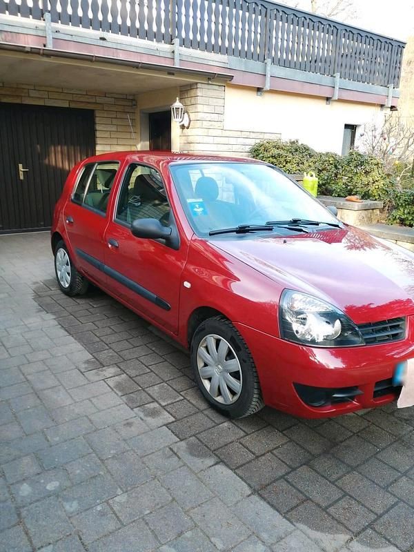 Gebraucht Renault Clio II 75 PS (55 kW) 2009 Rot Limousine