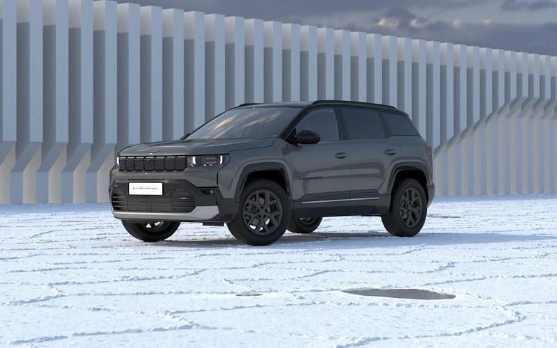 Neu Jeep Compass 145 PS (106 kW) 2025 Grau SUV