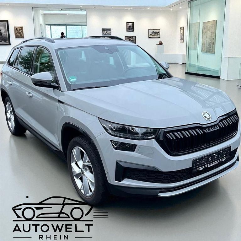 Grau Gebraucht 2022 Skoda Kodiaq Tour SUV | 34.990 € (Fairer Preis) - Bild 1/4