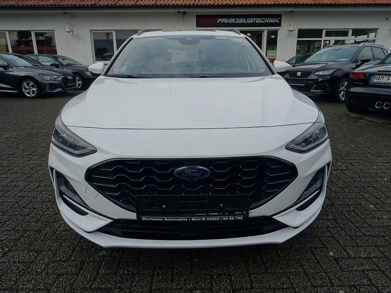 Gebraucht Ford Focus ST-Line 125 PS (91 kW) 2024 Weiß Kombi