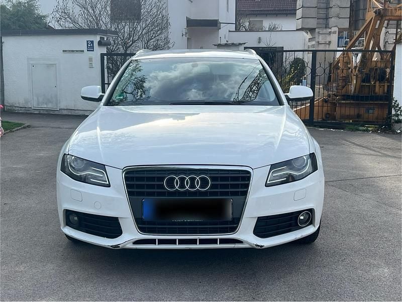 Gebraucht Audi A4 143 PS (105 kW) 2010 Weiß Kombi