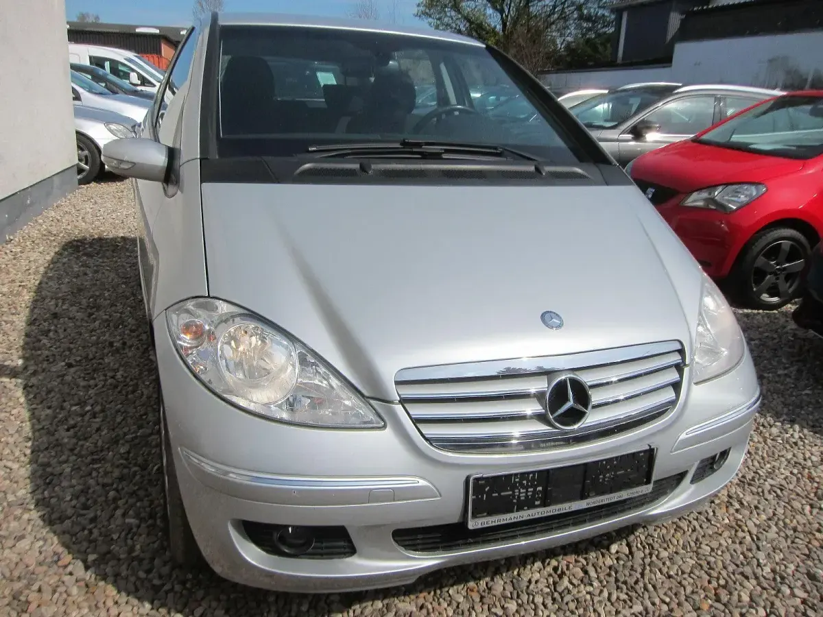 Gebraucht Mercedes A150 Elegance 95 PS (69 kW) 2008 Silber Limousine