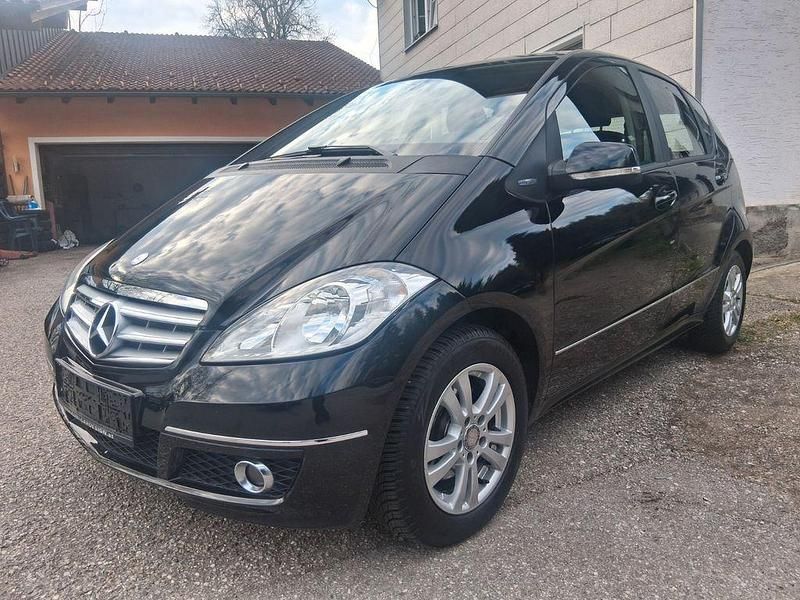 Gebraucht Mercedes A160 Elegance 95 PS (69 kW) 2010 Schwarz Van / Kleinbus
