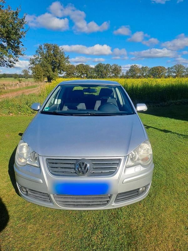 Silber Gebraucht 2006 VW Polo Kleinwagen | 2.300 € (Fairer Preis) - Bild 1/4