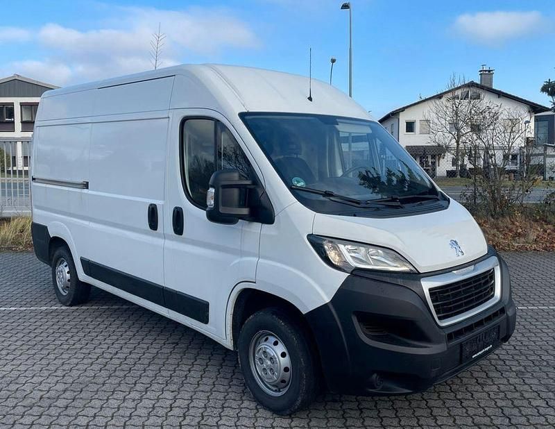 Weiß Gebraucht 2019 Peugeot Boxer Van | 22.980 € (Teuer) - Bild 1/4