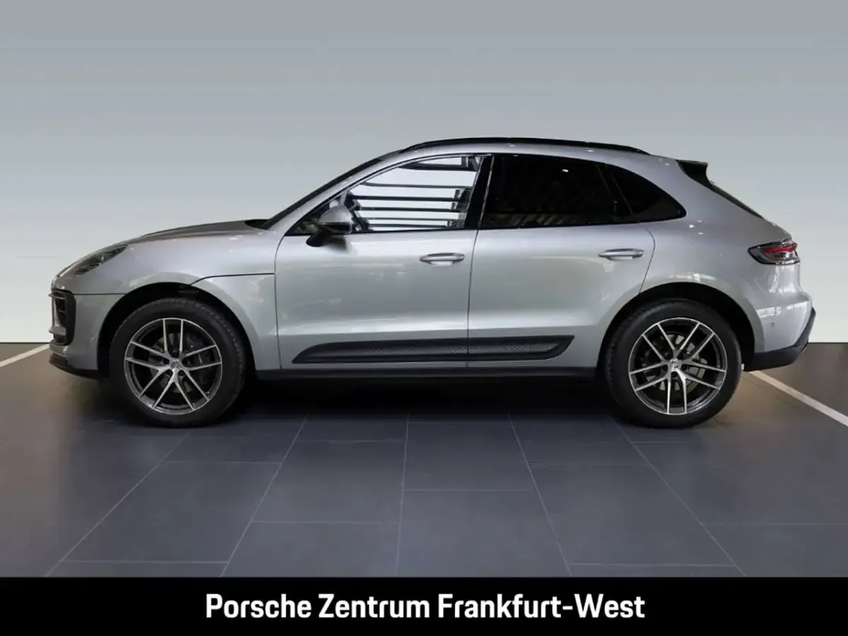 Begagnad Porsche Macan 265 HK (194 kW) 2022 Silver SUV