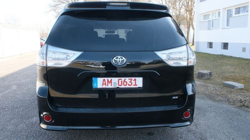 Gebraucht Toyota Sienna 269 PS (197 kW) 2017 Schwarz Van / Kleinbus