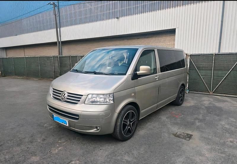 Andere farben Gebraucht 2004 VW T5 Van | 3.900 € (Superpreis) - Bild 1/4