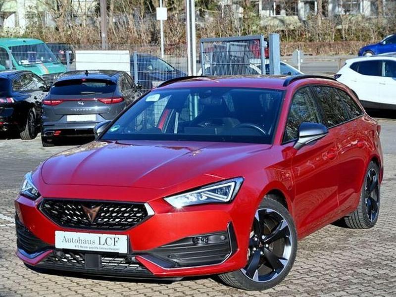 Gebraucht Cupra Leon 150 PS (110 kW) 2023 Rot Limousine