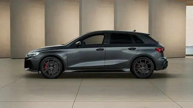 Gebraucht Audi RS3 Sportback Comfort 400 PS (294 kW) 2026 Daytonagrau perleffekt Kleinwagen