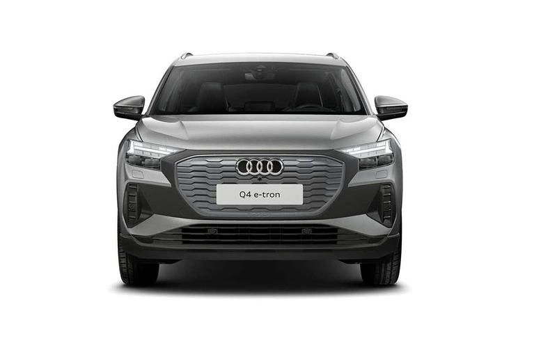 Gebraucht Audi Q4 e-tron Ambiente 210 kW (286 PS) 2024 Taifungrau metallic SUV
