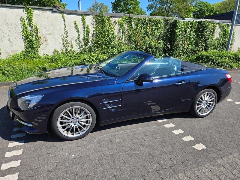 Blau Gebraucht 2013 Mercedes SL350 Cabrio | 31.500 € (Guter Preis) - Bild 1/4