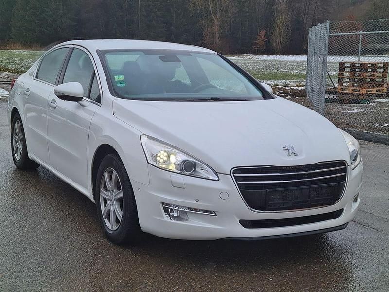 Gebraucht Peugeot 508 Allure 140 PS (102 kW) 2012 Weiß Limousine