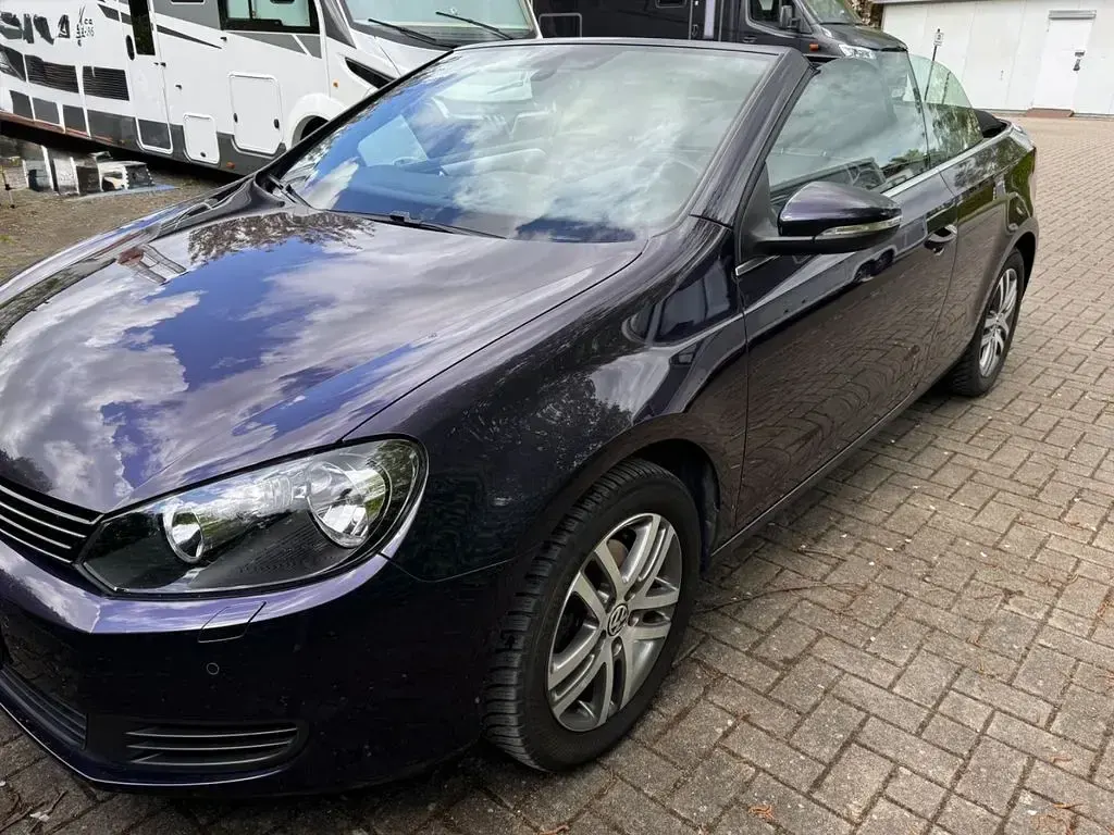 Gebraucht VW Golf Cabriolet 105 PS (77 kW) 2012 Violett Cabrio
