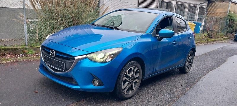 Blau Gebraucht 2015 Mazda 2 Sports-Line Kleinwagen | 4.999 € (Guter Preis) - Bild 1/4