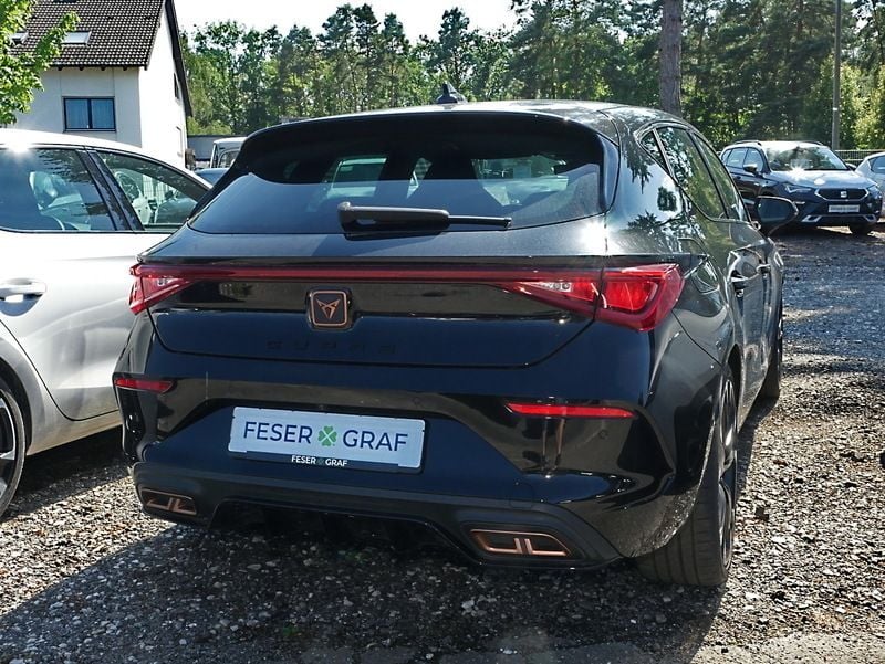 Gebraucht Cupra Leon VZ 245 PS (180 kW) 2022 Midnight schwarz metallic Limousine