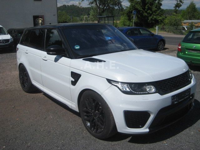 Weiß Gebraucht 2016 Land Rover Range Rover Sport SVR SUV | 41.900 € (Teuer) - Bild 1/4