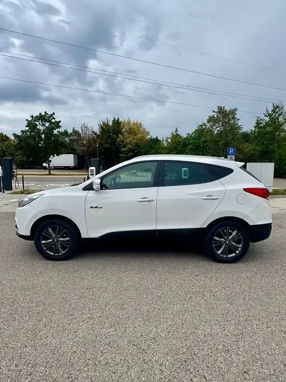 Gebraucht Hyundai ix35 Trend 116 PS (85 kW) 2015 Weiß SUV