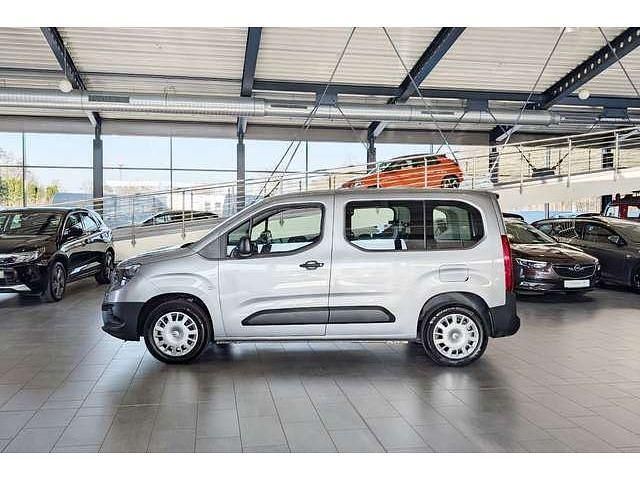 Gebraucht Opel Combo Edition 131 PS (96 kW) 2022 Van / Kleinbus