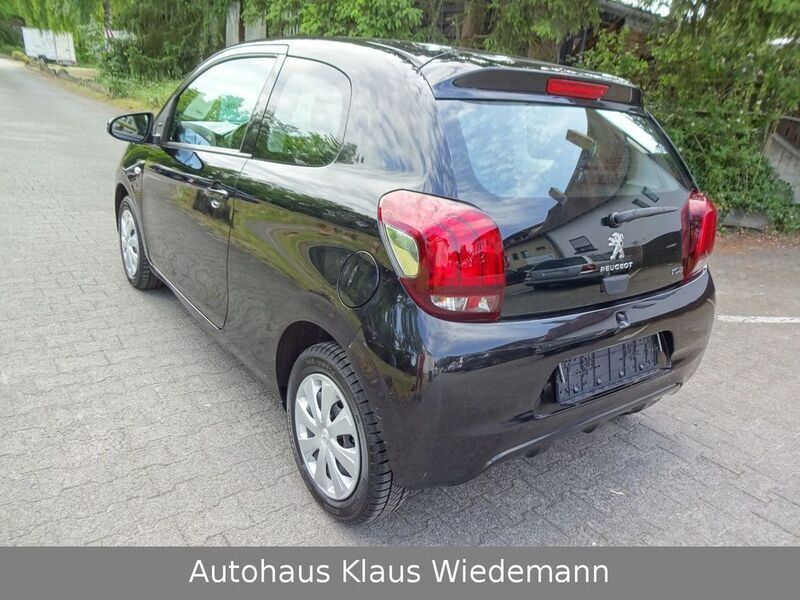 Gebraucht Peugeot 108 Active 69 PS (50 kW) 2017 Schwarz Kleinwagen