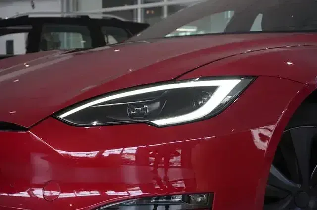 Occasion Tesla Model S Plaid 759 kW (1033 ch) 2022 Rouge Citadine