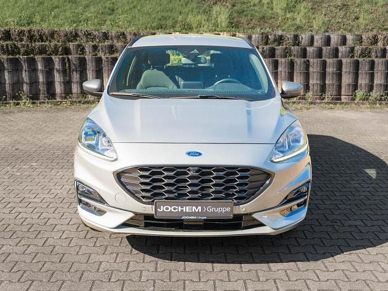 Gebraucht Ford Kuga 120 PS (88 kW) 2020 Silber SUV