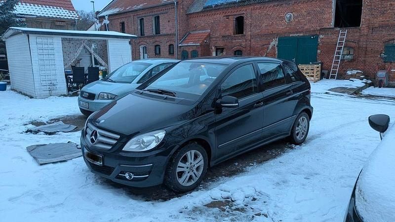 Schwarz Gebraucht 2008 Mercedes B170 Van / Kleinbus | 3.600 € (Guter Preis) - Bild 1/4