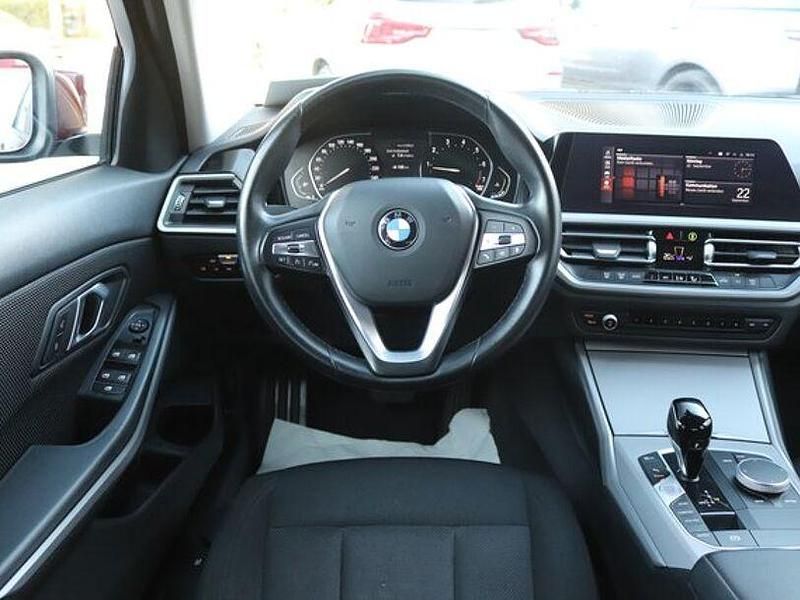 Gebraucht BMW 318 Performance 156 PS (114 kW) 2021 Aventurinrot iii Limousine
