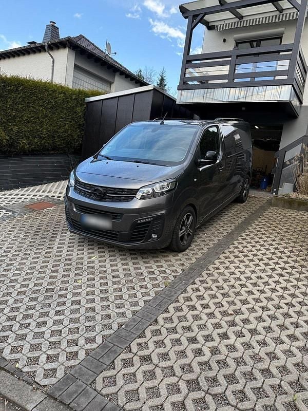 Gebraucht Opel Vivaro 144 PS (105 kW) 2024 Grau Van / Kleinbus
