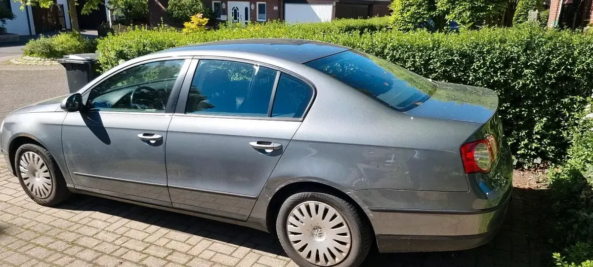 Gebraucht VW Passat 115 PS (84 kW) 2005 Grau Limousine