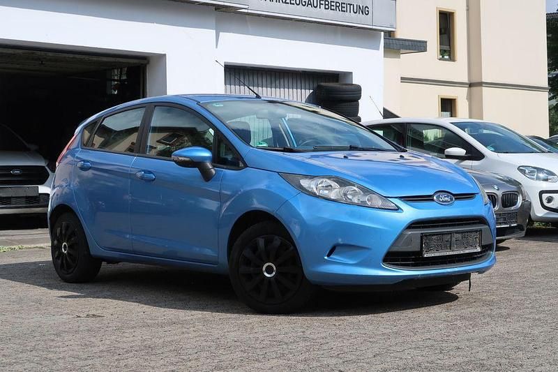 Blau Gebraucht 2010 Ford Fiesta Kleinwagen | 1.800 € (Guter Preis) - Bild 1/4