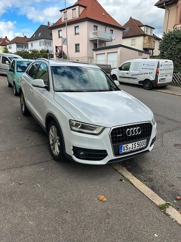 Weiß Gebraucht 2011 Audi Q3 SUV | 10.500 € (Fairer Preis) - Bild 1/4