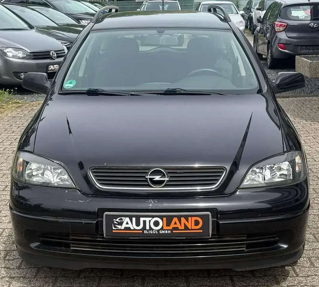 Gebraucht Opel Astra Njoy 125 PS (91 kW) 2004 Schwarz Limousine