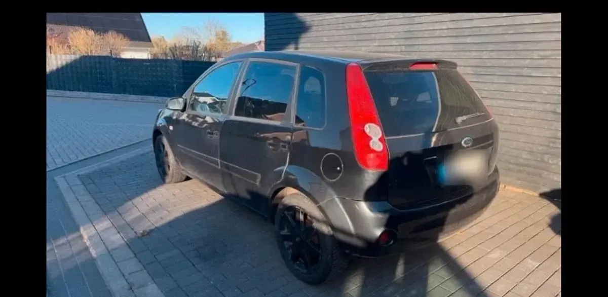 Gebraucht Ford Fiesta 69 PS (50 kW) 2007 Schwarz Kleinwagen