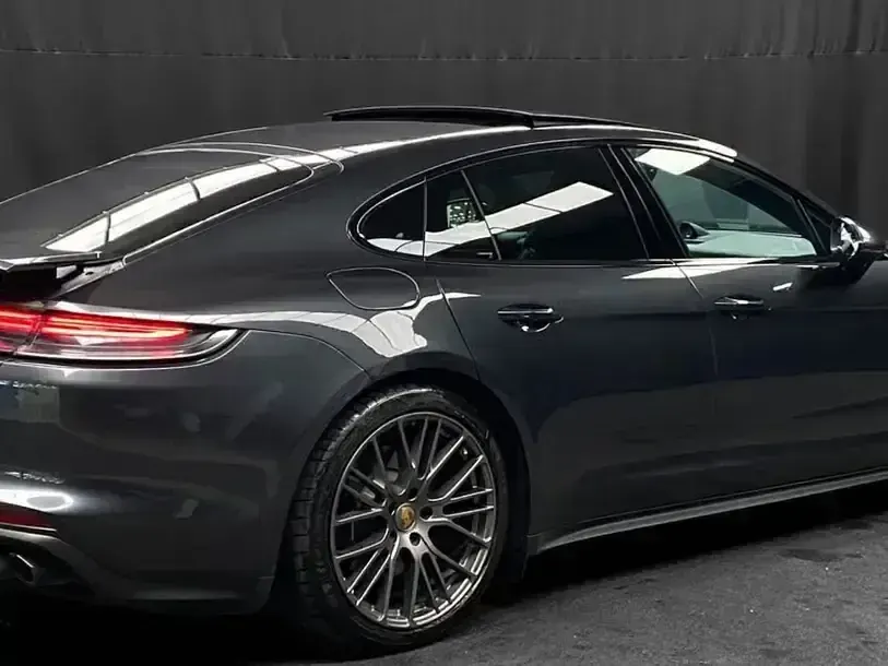 Gebraucht Porsche Panamera 4 E-Hybrid Platinum Edition 462 PS (339 kW) 2023 Vulkangrau Kleinwagen