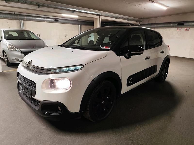 Gebraucht Citroën C3 Shine 110 PS (80 kW) 2017 Weiß Kleinwagen