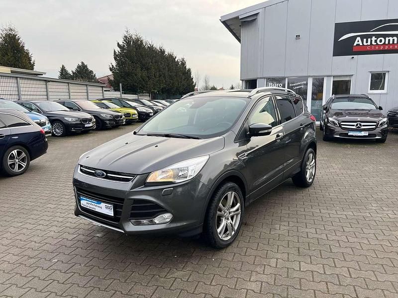 Magneticgrau (metallic) Gebraucht 2016 Ford Kuga Titanium SUV | 11.990 € (Guter Preis) - Bild 1/4