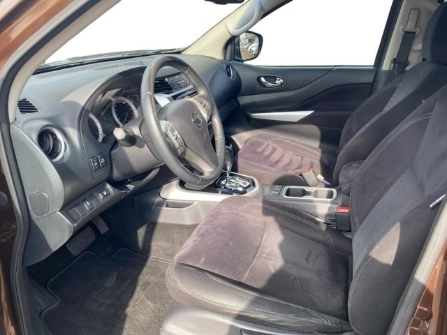 Gebraucht Nissan Navara N-Connecta 190 PS (139 kW) 2017 Earth bronze (m) Pickup