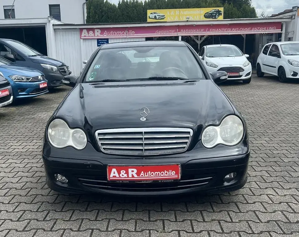 Usata Mercedes C180 143 CV (105 kW) 2006 Nero Berlina