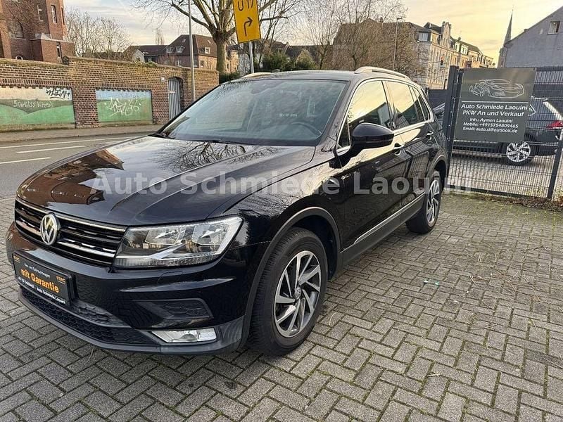 Schwarz Gebraucht 2017 VW Tiguan Sound SUV | 17.499 € (Guter Preis) - Bild 1/4